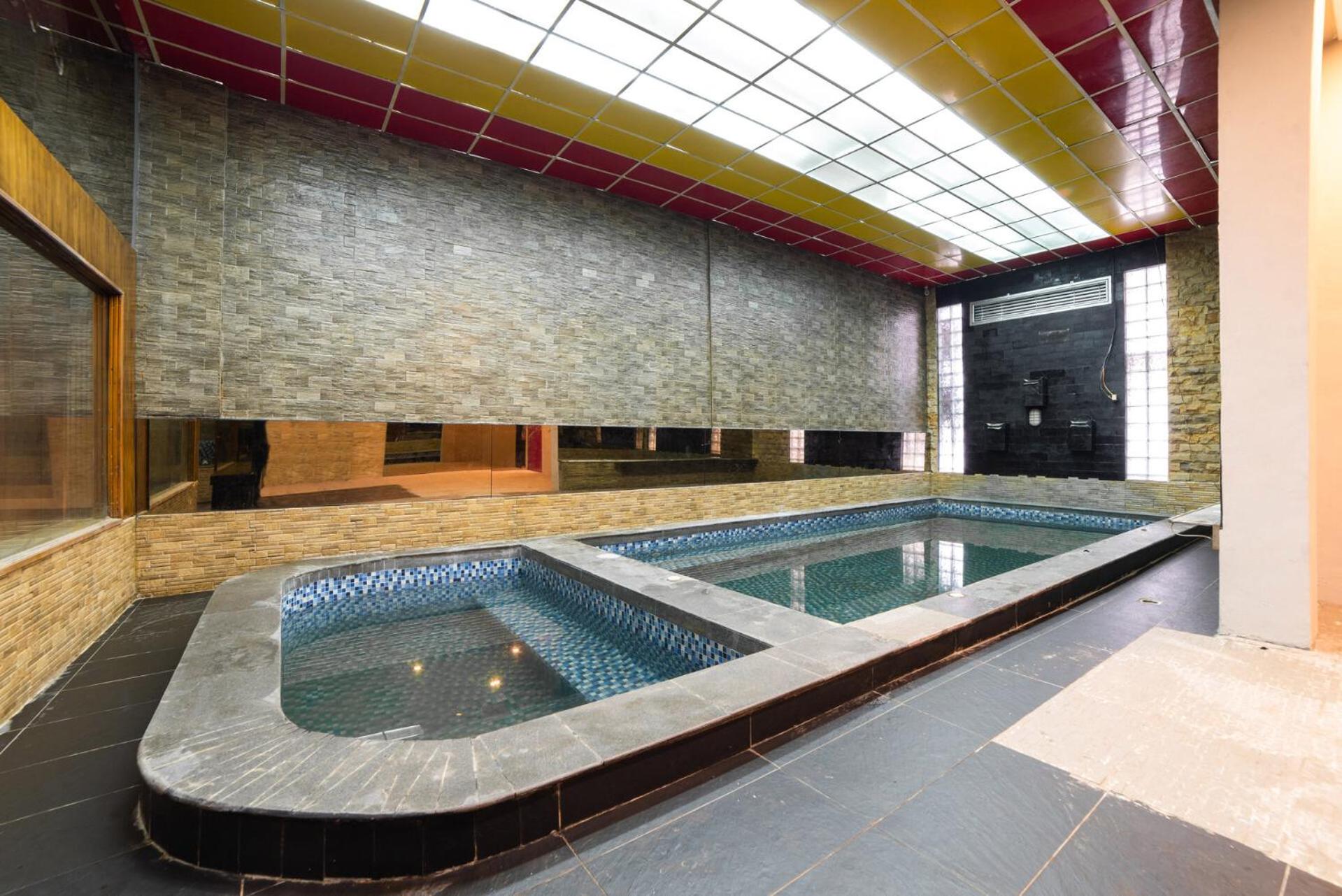 Glamour Hotel and Spa 25/27