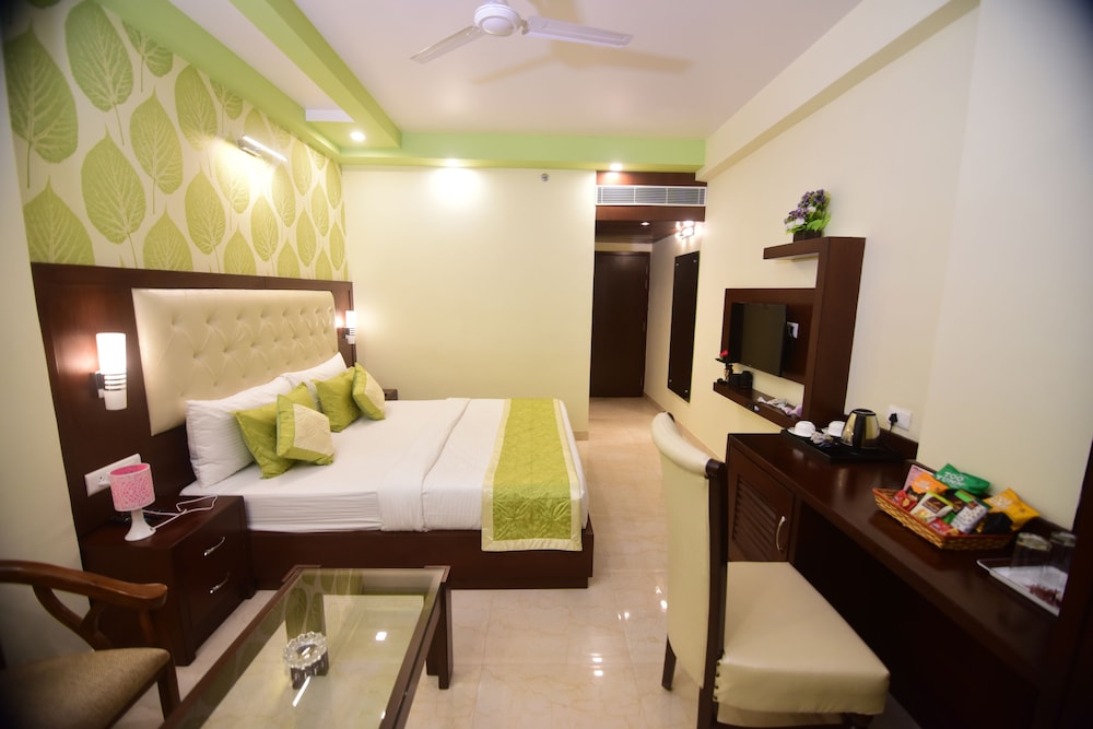 Hotel Varanasi Inn 22/33