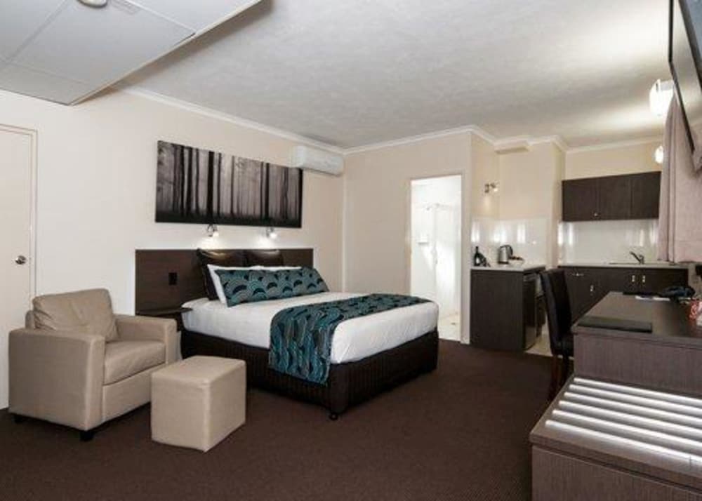Quality Hotel Robertson Gardens 29/42