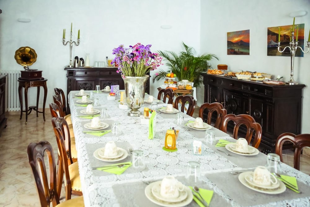 Hotel Napoli Mia 59/65
