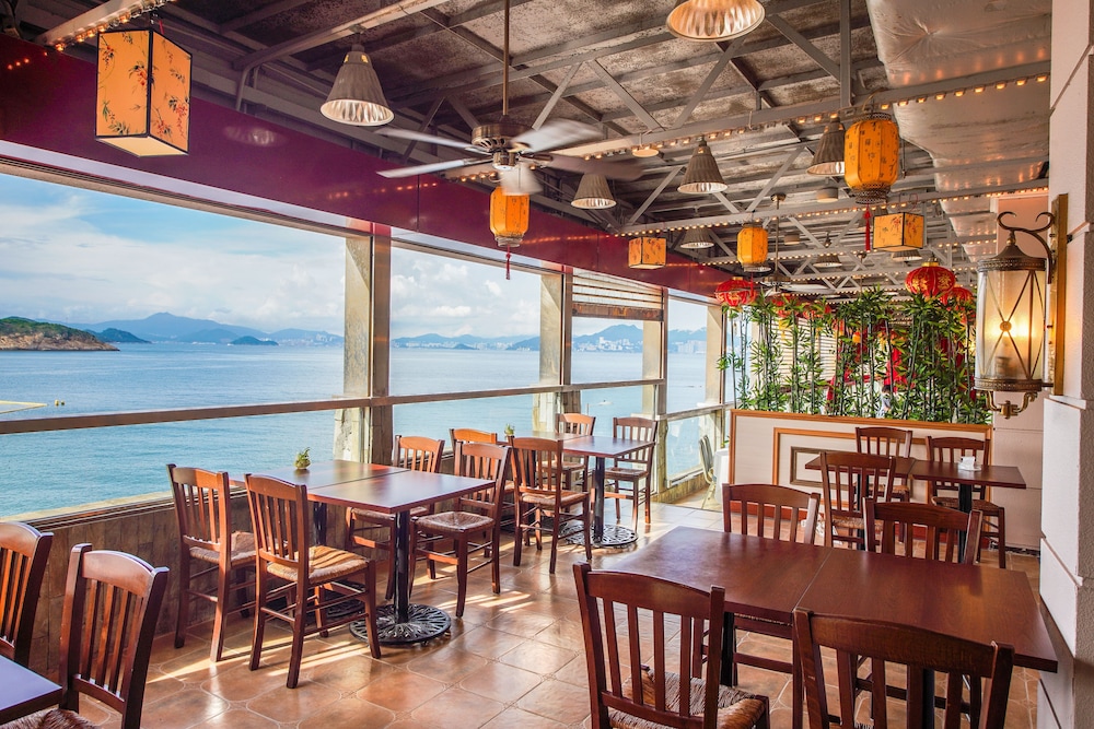 Warwick Hotel Cheung Chau 34/48