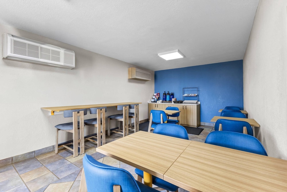 Park Inn by Radisson, Wells 38/59