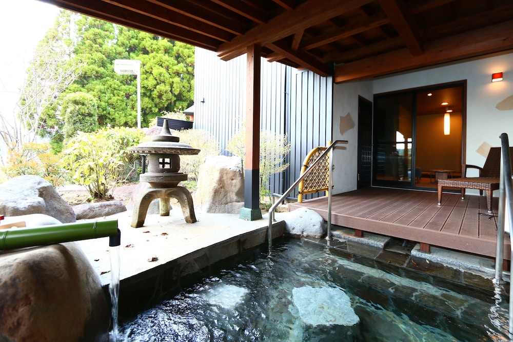 Hirayama Onsen Ueda-ya 8/32