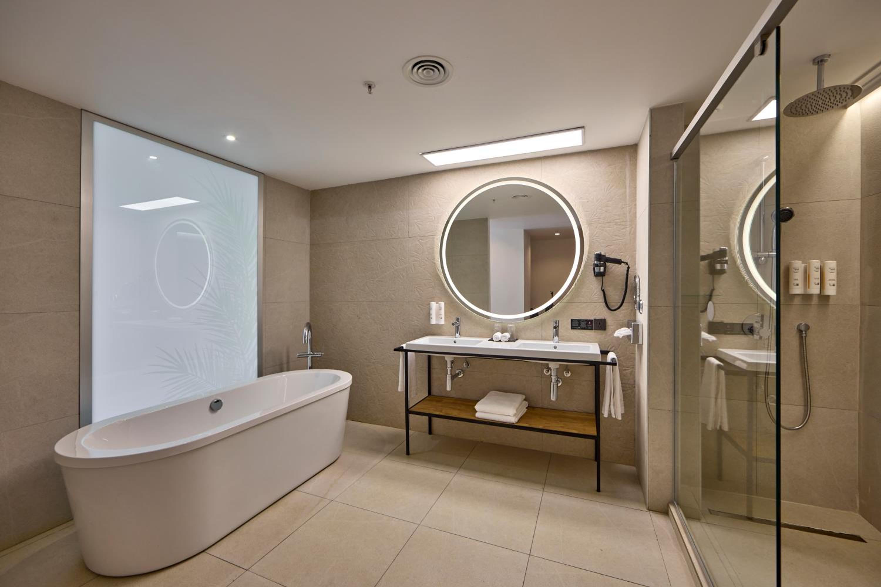 Elite, Swim Up, Club, Suite, King Bed، Hotel Riu Palace Mauritius All Inclusive Adults Only 4/9