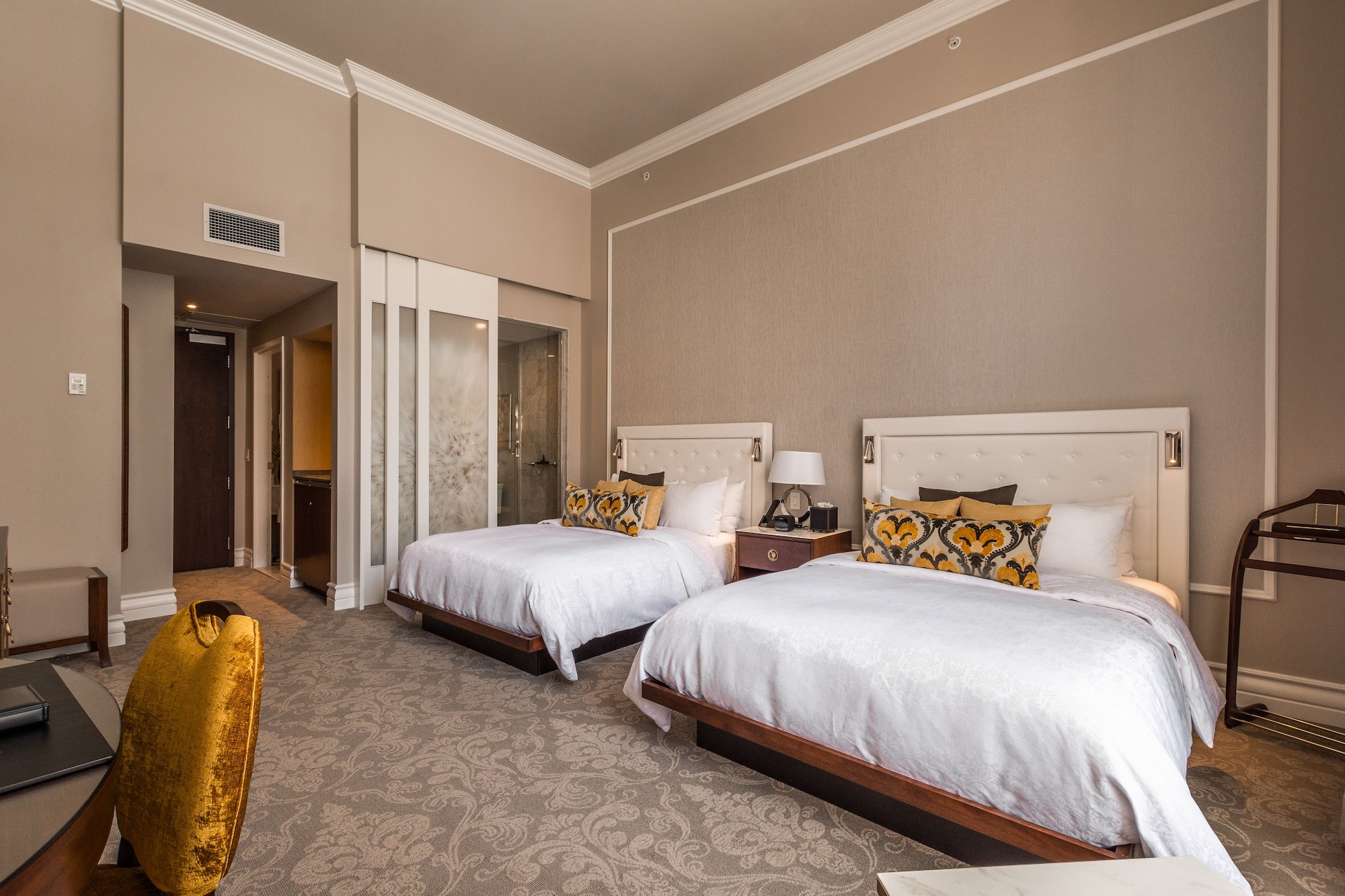 CLASSIC, 2 QUEEN BEDS, CITY VIEW