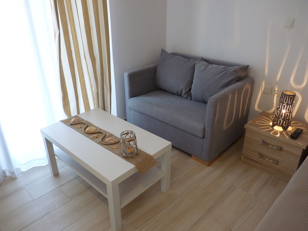 Ilianthos Apartments And Studios 22/50