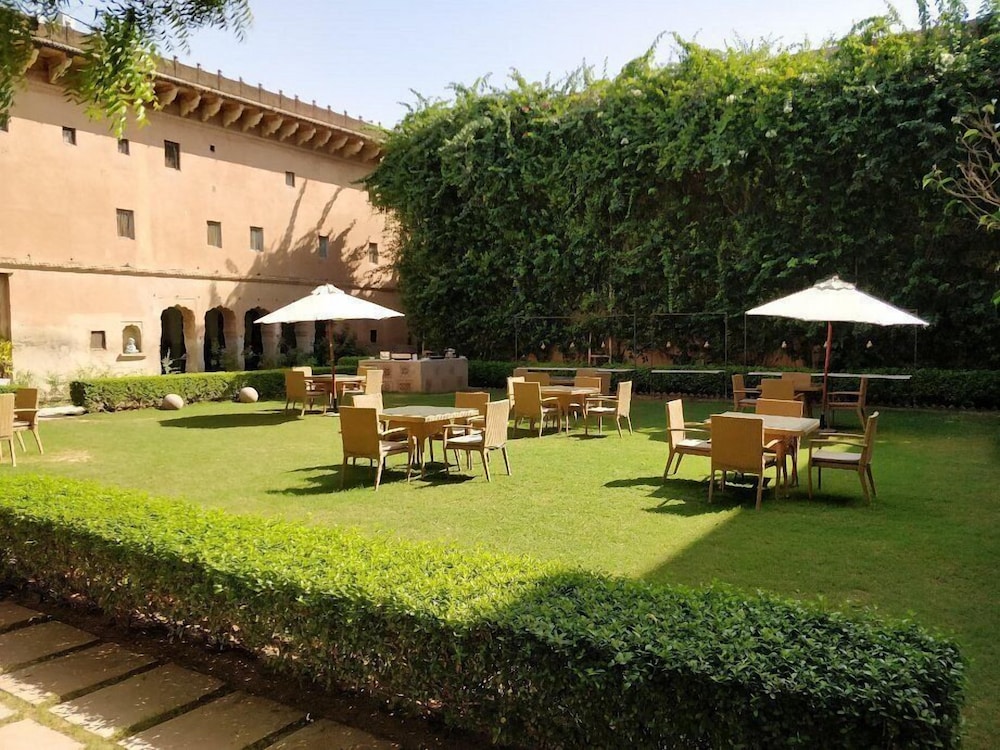 VIVAANA CULTURE HOTEL 47/50