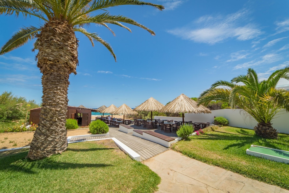 Porto Santo Hotel And Spa 46/52