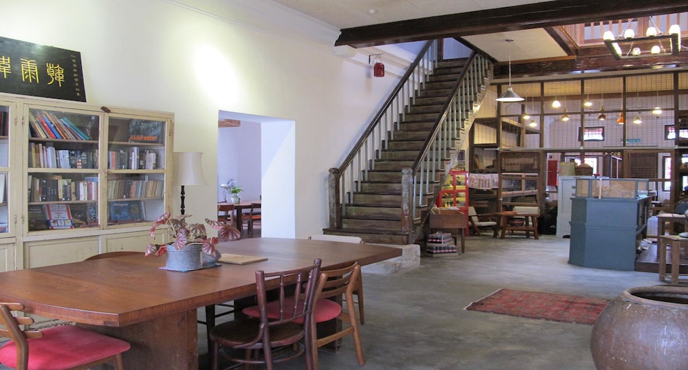 Ren I Tang Heritage Inn 53/67