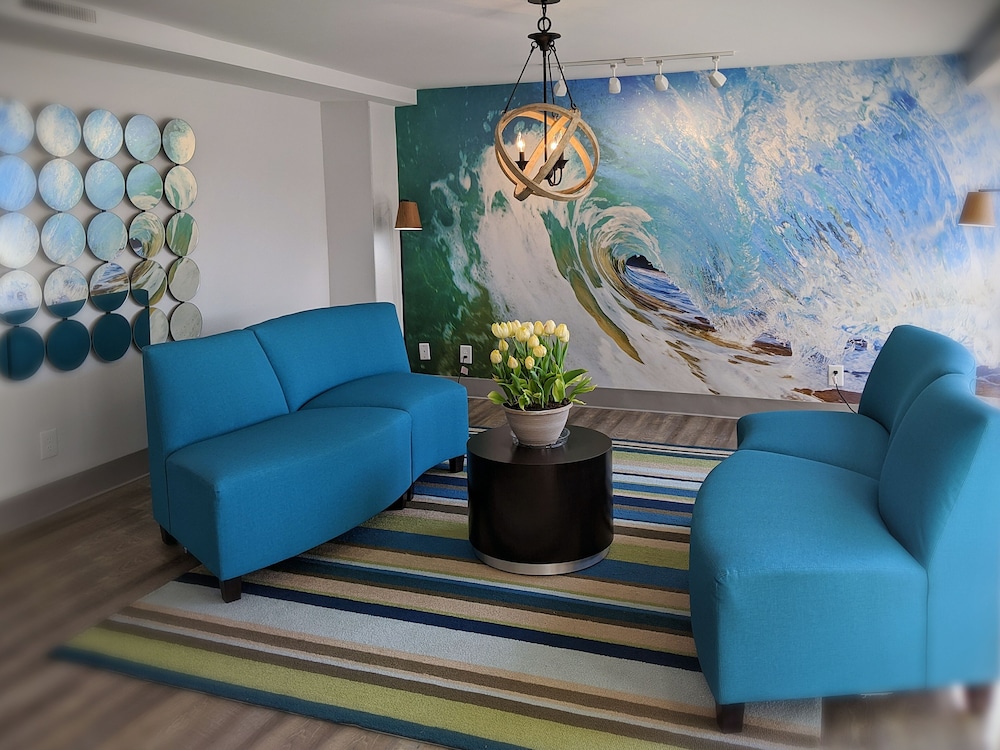 Tropical Seas Hotel 30/49