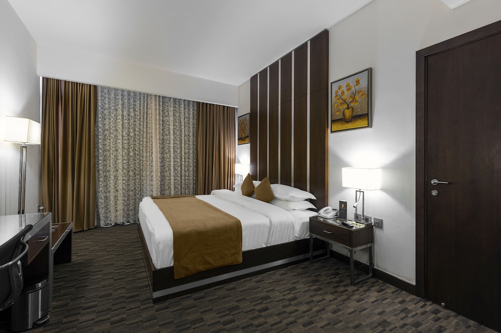 Sulaf Luxury Hotel 11/70
