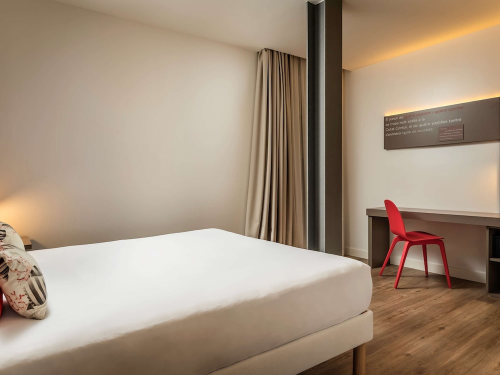 Ibis Styles Barcelona Centre Hotel 16/73