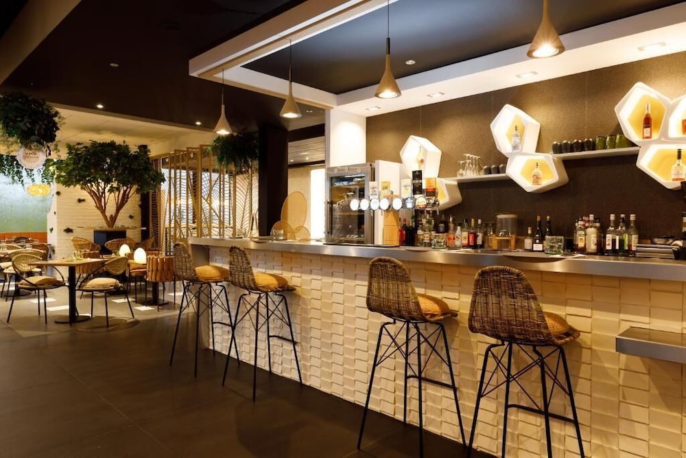 Kyriad Prestige Amiens Poulainville Hotel and SPA 26/40