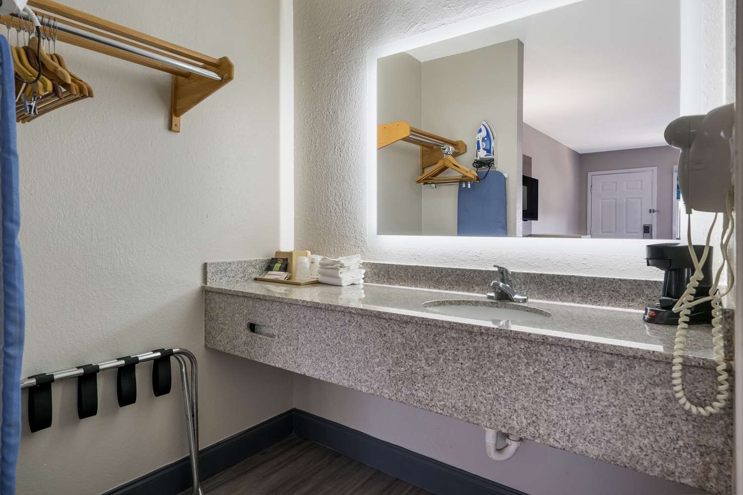 Surestay Hotel By Best Western Spring North Houston 21/22