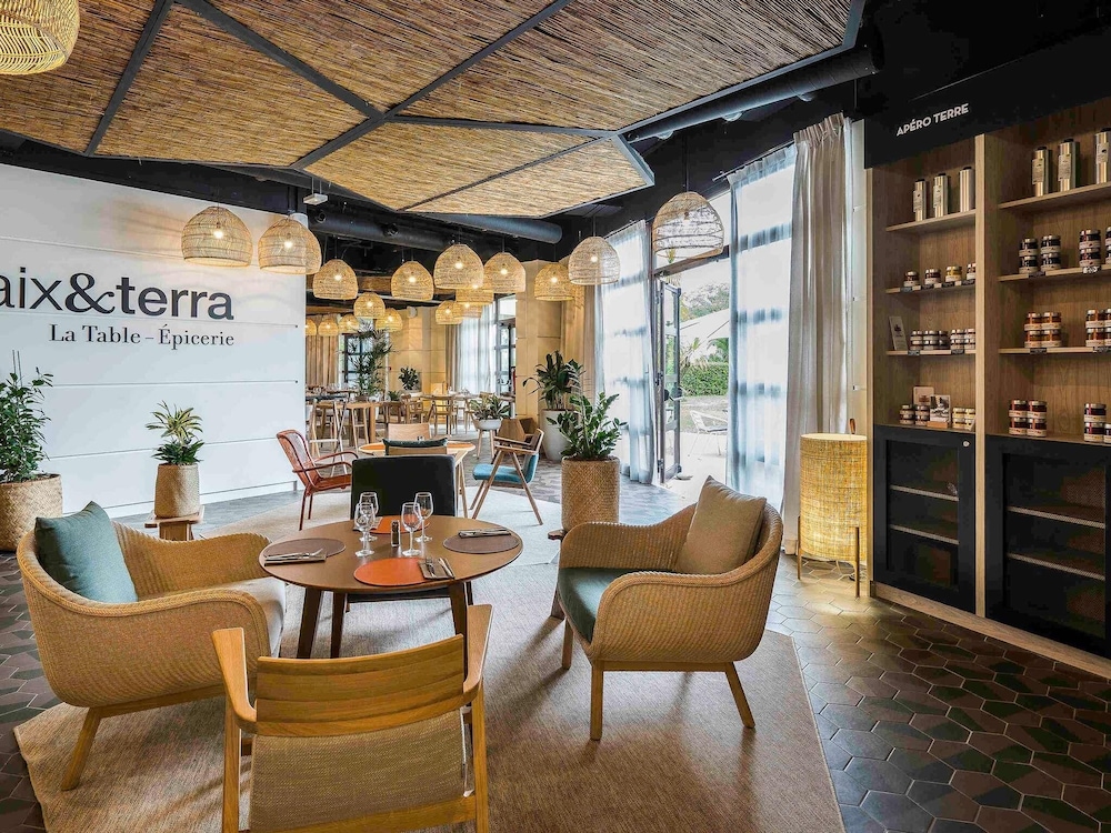 MERCURE CANNES MANDELIEU 30/60
