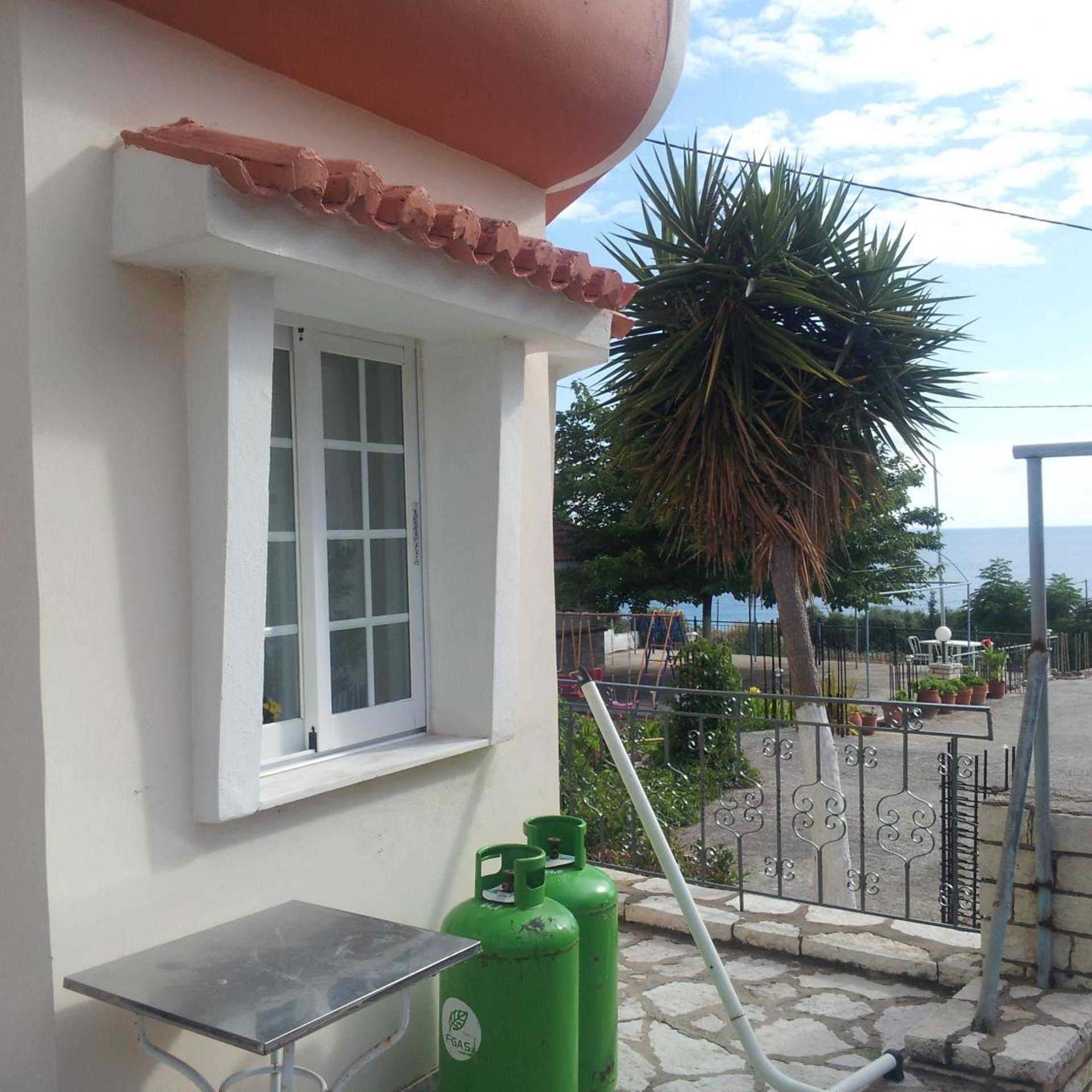 Agios Thomas Hotel 8/66