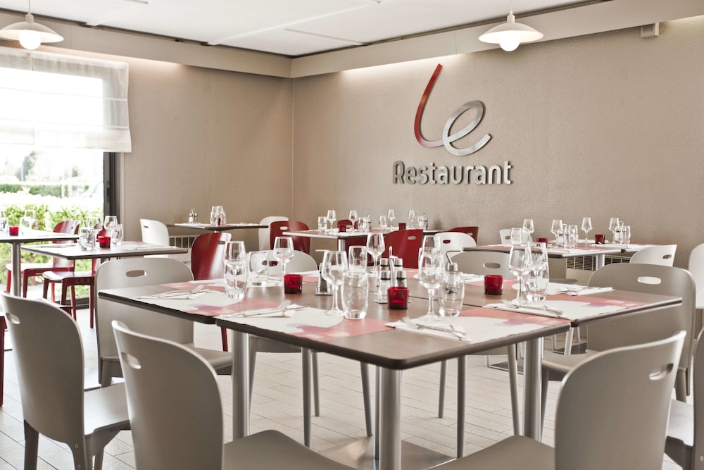 Hotel Campanile Bourges Nord Saint Doulchard 33/44