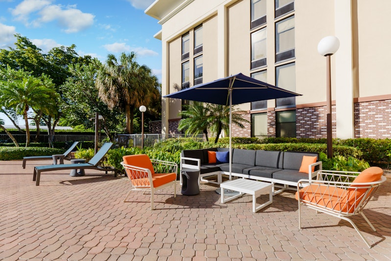Hampton Inn Ft Lauderdale-Cypress Creek 29/30