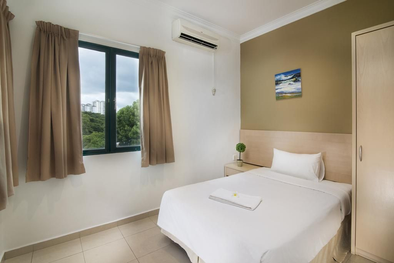 3 Bedrooms, Superior