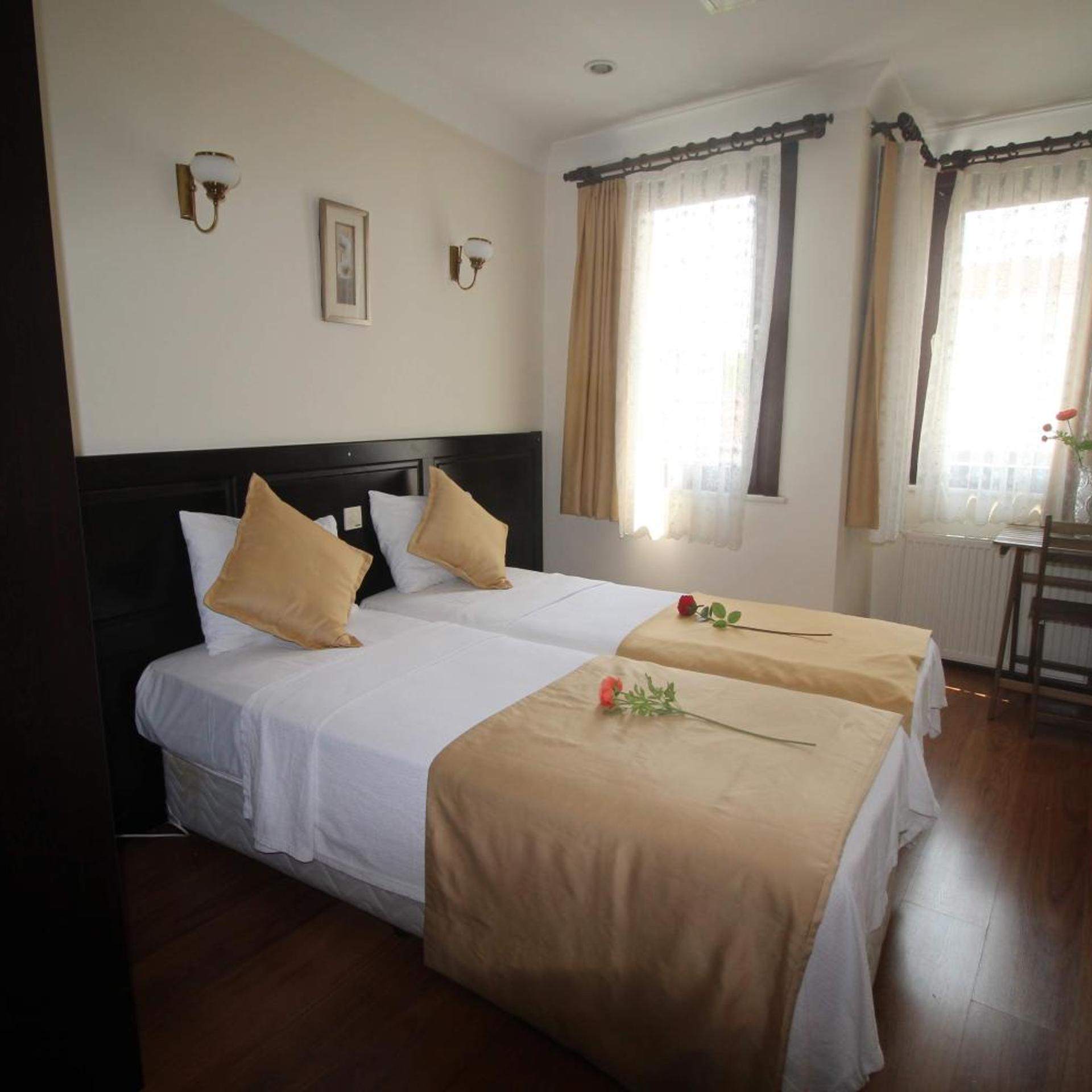 Standard, Double or Twin Bed