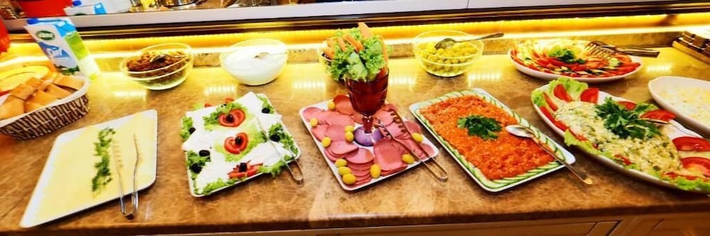 Elysion Hotel 28/48