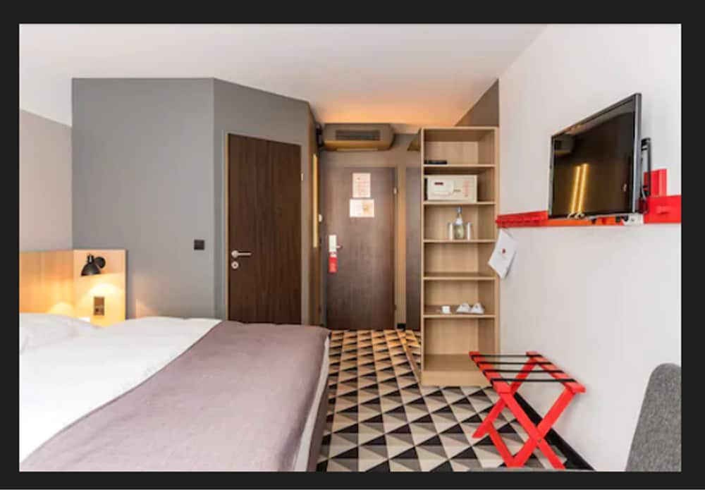 SUPERIOR, DOUBLE BED