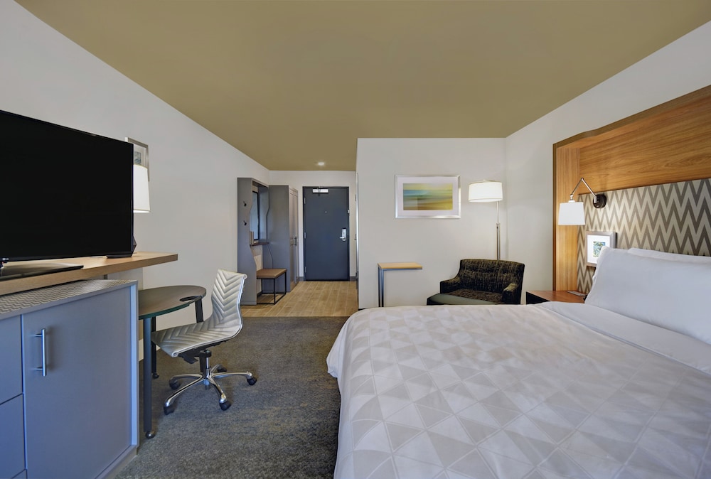 Standard, King Bed