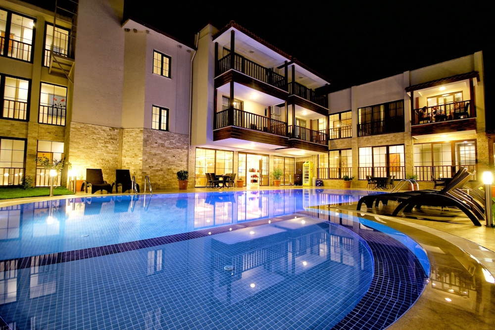 Venus Suite Hotel 1/50