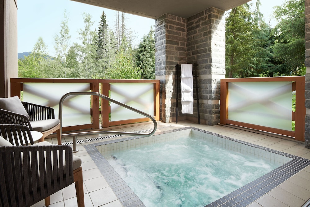 Four Seasons Resort Whistler 11/100