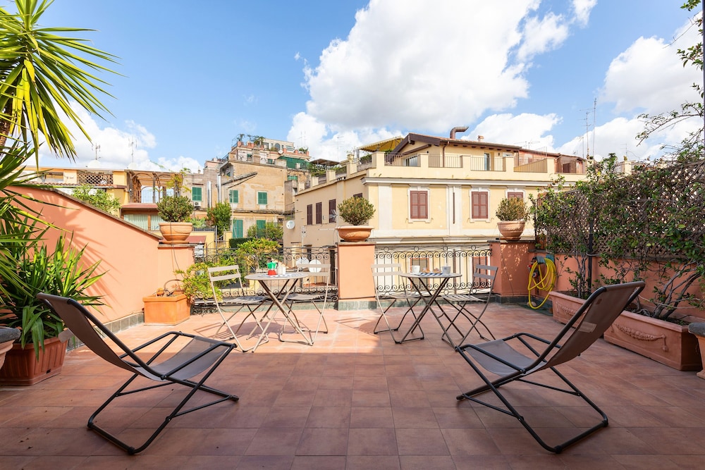 Rome As You Feel - Terrace on Spanish Steps 24/28