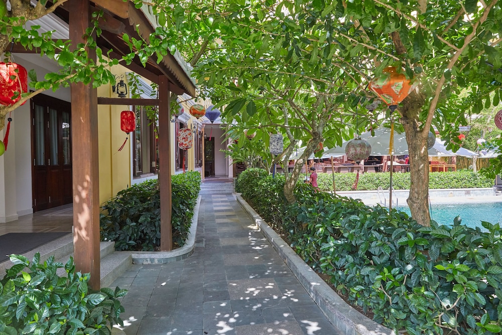 Hoi An Central Boutique Hotel & Spa 35/40