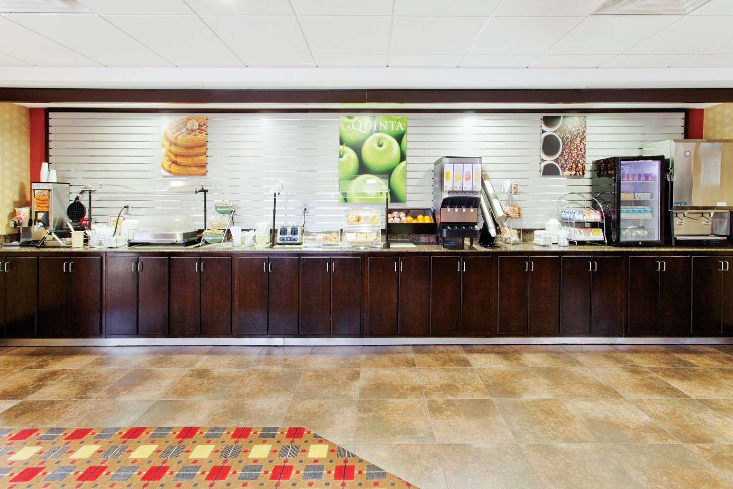 La Quinta Inn Suites Warner Robins 12/62