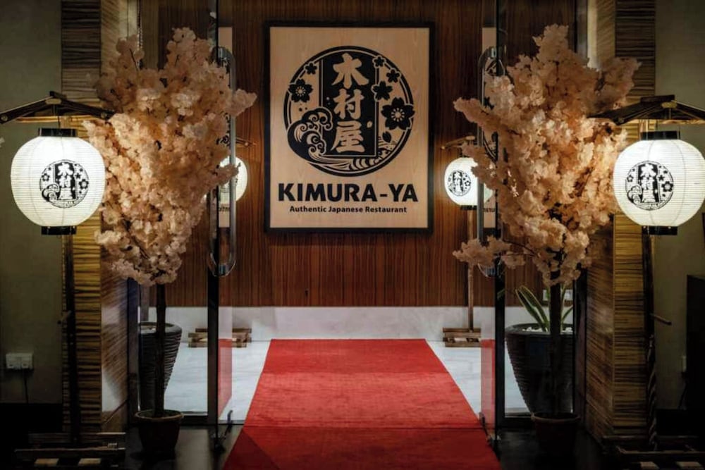 Lobby at Al Habtoor Grand Resort, Autograph Collection, DUBAI