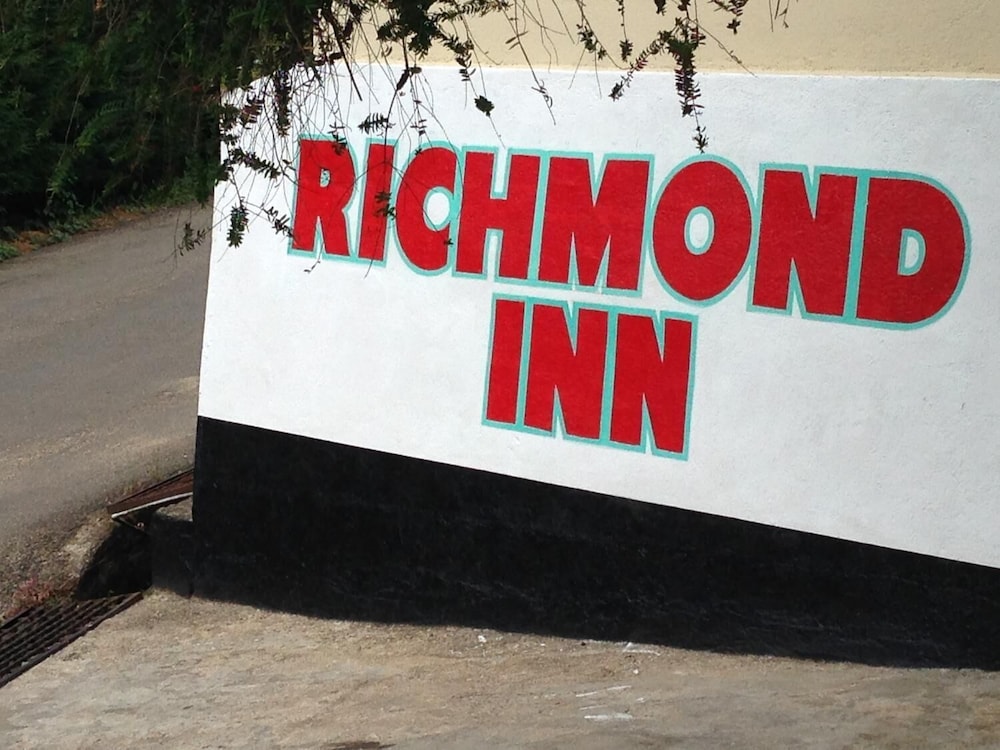 Richmond Inn 7/53
