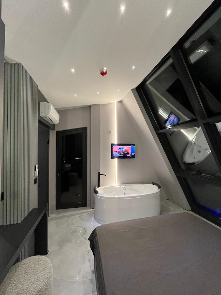 Loya Butik Otel - Bungalow 8/48