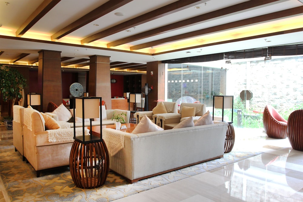 Crowne Plaza Yading 38/81
