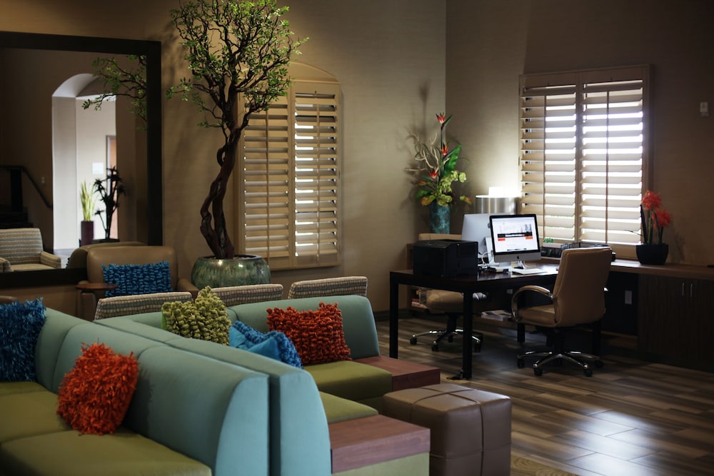 Holiday Inn Phoenix Chandler 46/70