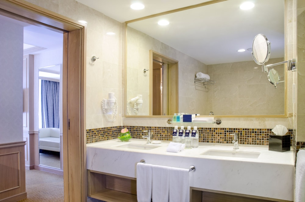 جناح عائلي بسرير مزدوج، Royale Chulan Penang 4/5