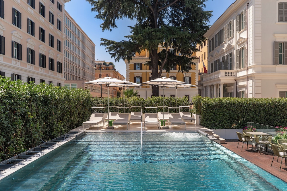 The Spotlight Boutique Hotel 41/49