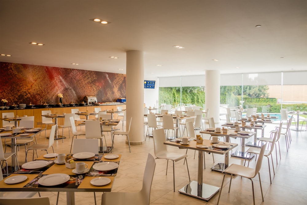 Fiesta Inn Express Perinorte 61/84