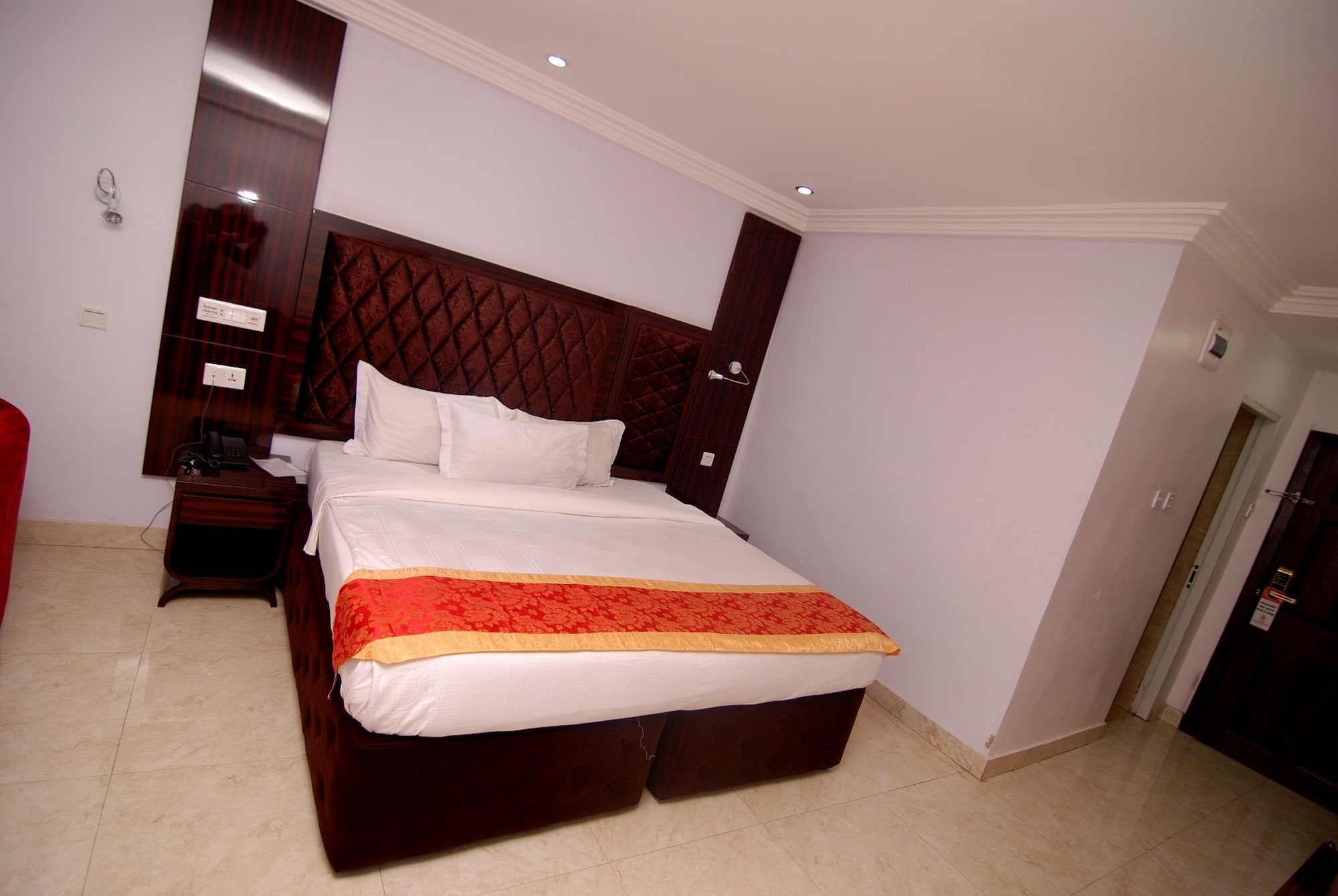 STANDARD, SINGLE, QUEEN BED