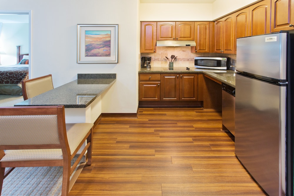 Staybridge Suites Everett - Paine Field 52/80