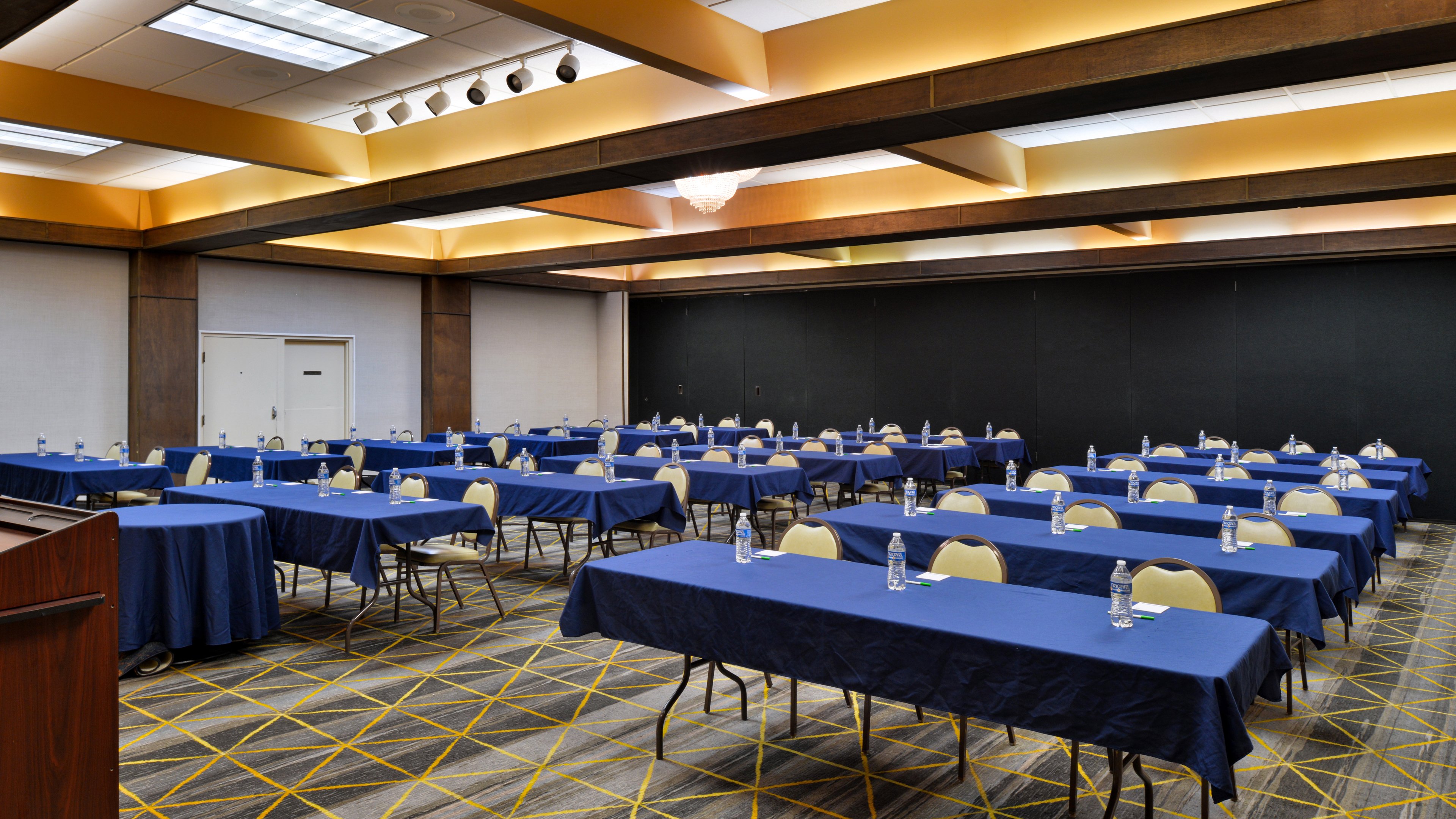 Holiday Inn Great Falls 60/74