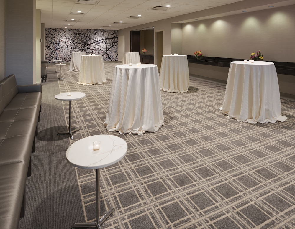 Hyatt Regency Schaumburg Chicago 53/79
