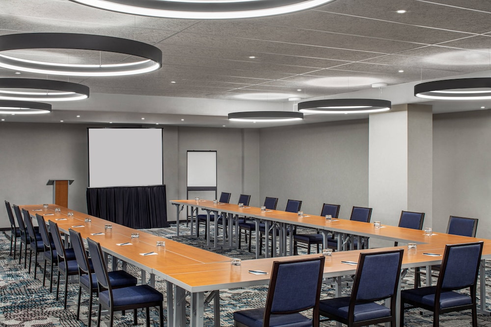 Fairfield Inn And Suites By Marriott New York Manhattan Times Square South 24/25