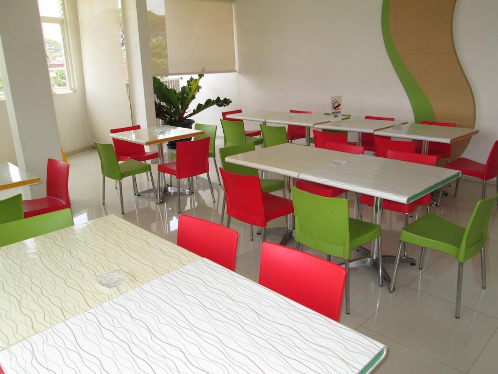Dewarna Sutoyo Malang 18/24