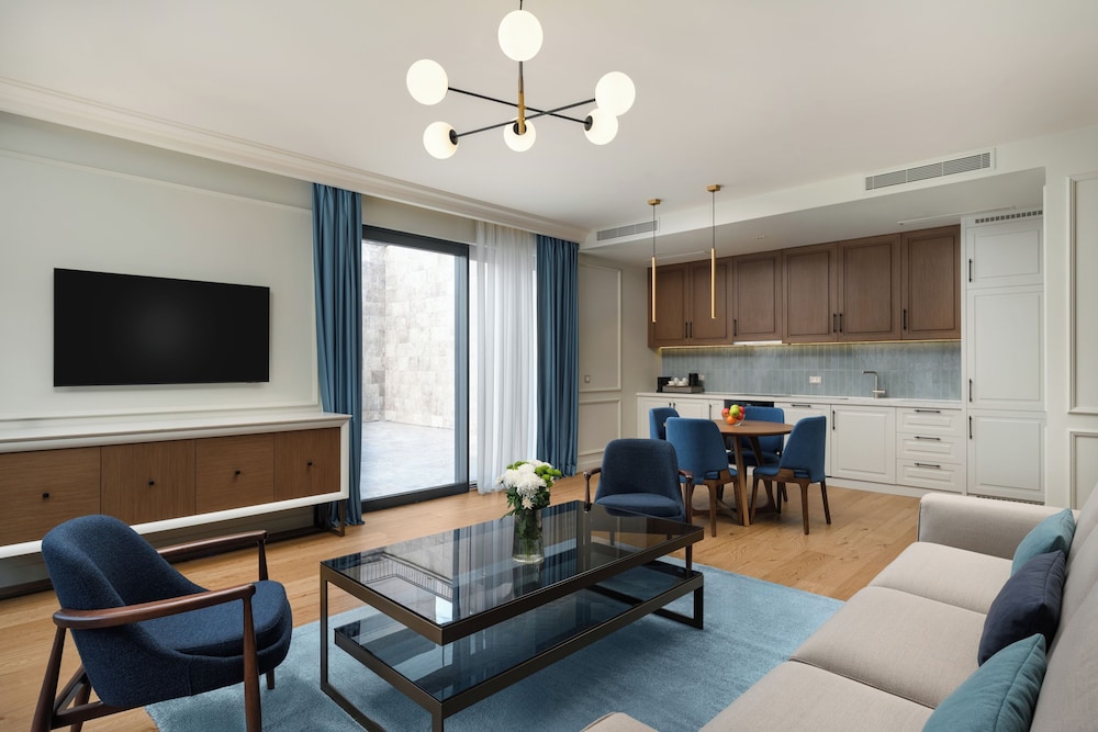 Movenpick Hotel & Residences Teuta Kotor Bay 47/58