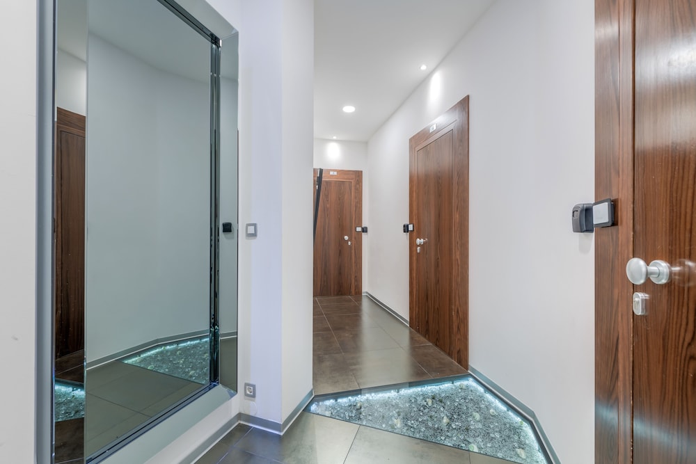Starlight luxury rooms 50/50