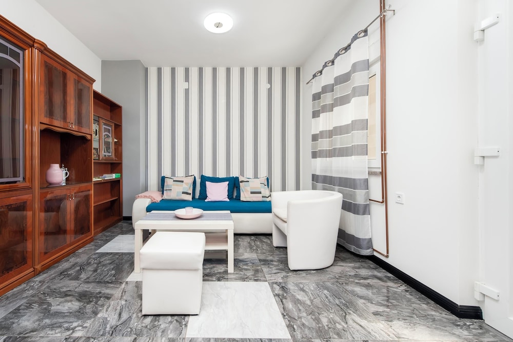 APARTMENT SENA 32/50