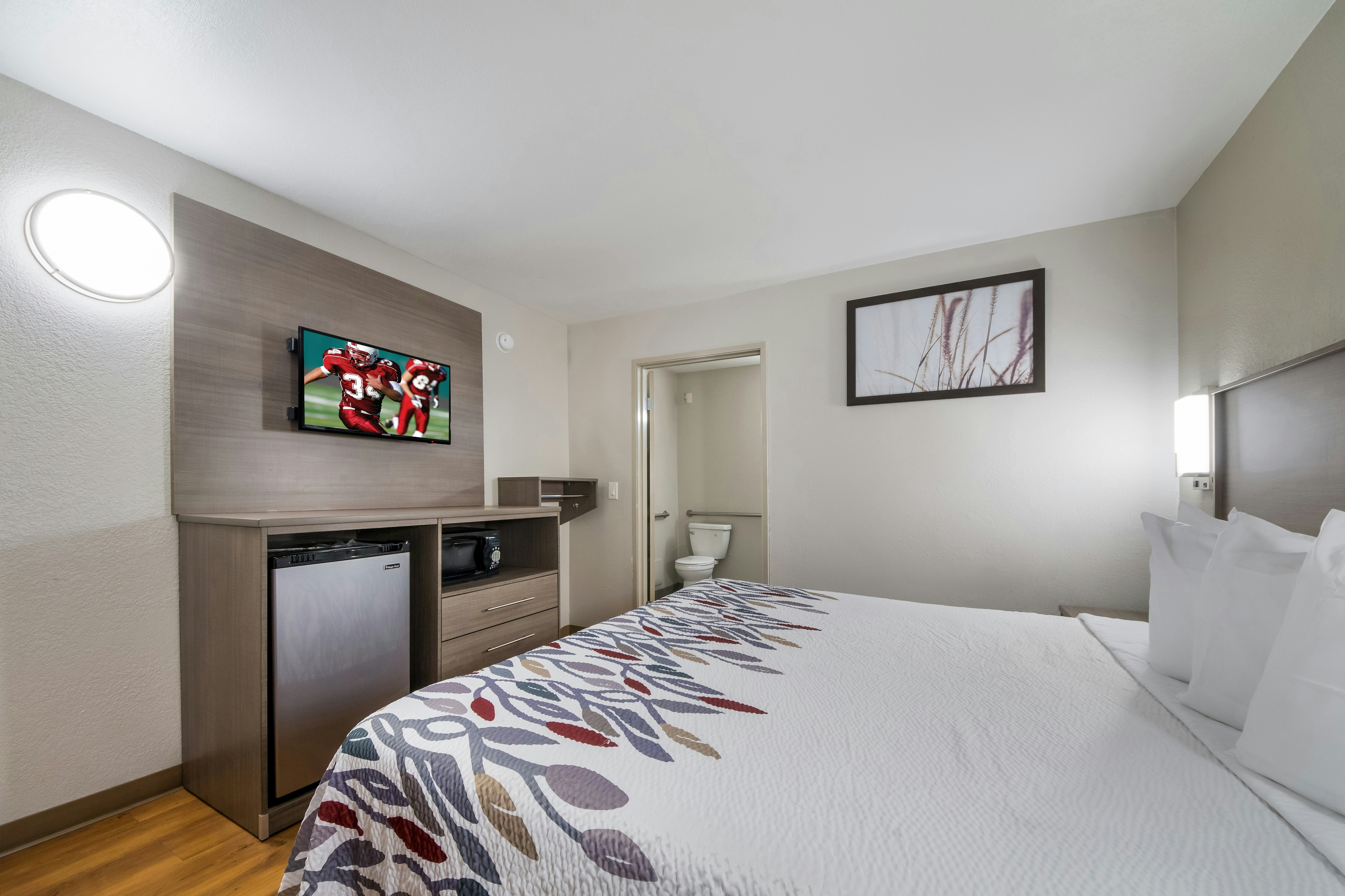Red Roof Inn San Antonio E – Frost Bank Center 10/20